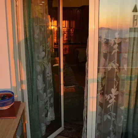 Villa's Apt شقة *
