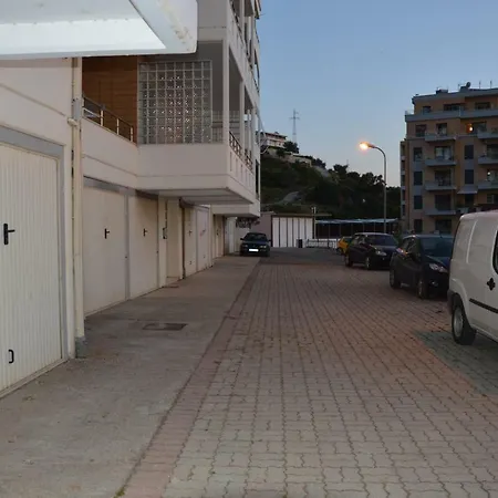 Villa's Apt * Vlorë